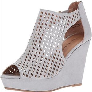 Chinese Laundry Indie Wedges